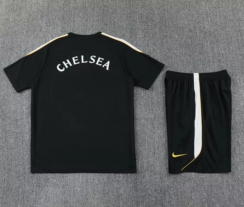 Conjunto de entrenamiento Chelsea 26/27 negro (tallas adultos y niños)