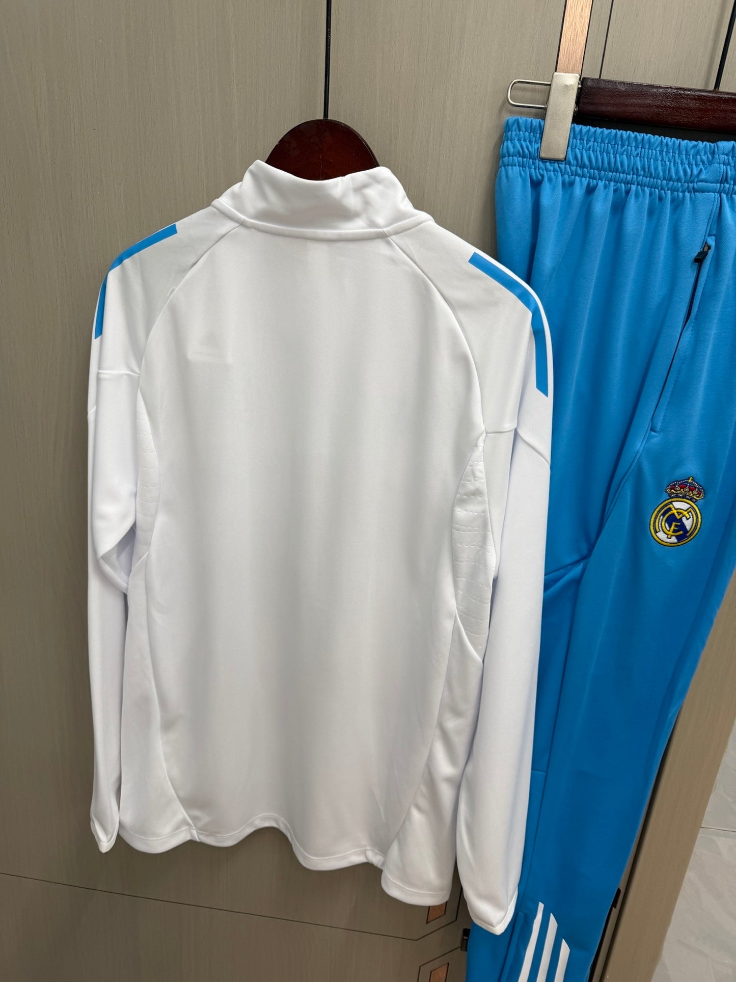 Chandal de entrenamiento Real Madrid 25/26 blanco/azul