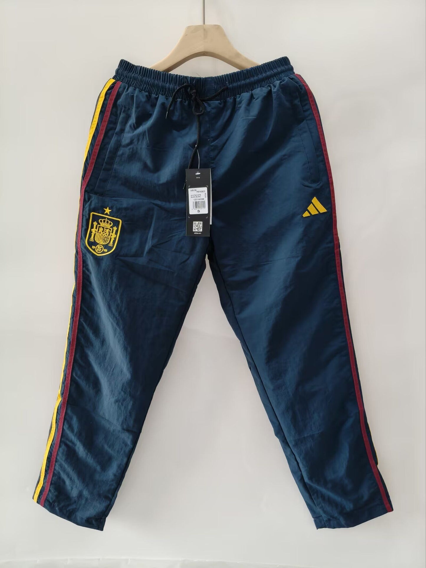 Chandal cortavientos España 2026 (solo tallas S-XXL)