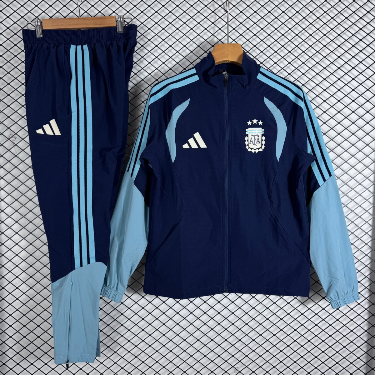 Chandal cortavientos azul oscuro argentina 2026 (solo tallas S-2XL)