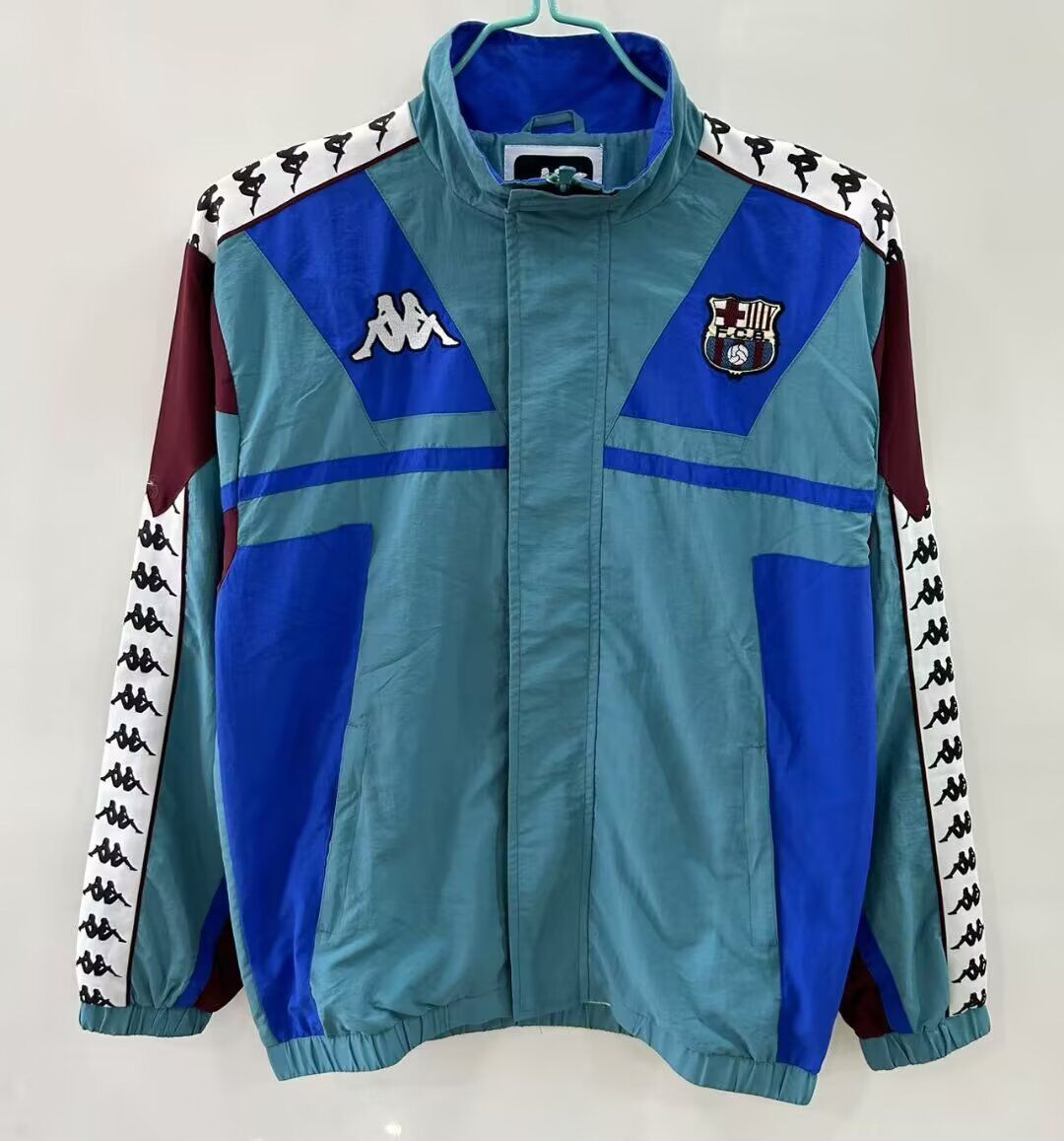 Cortavientos Barcelona Retro Kappa