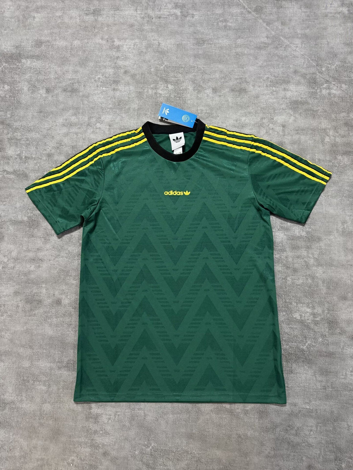 Camiseta Adidas verde (solo tallas S-4XL)