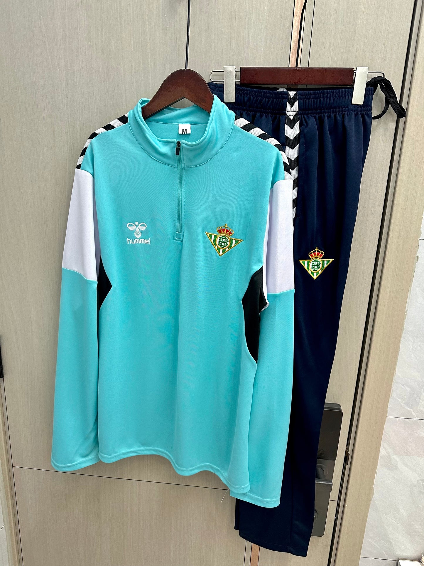 Chandal Betis azul 23/24 (tallas adulto y niño)