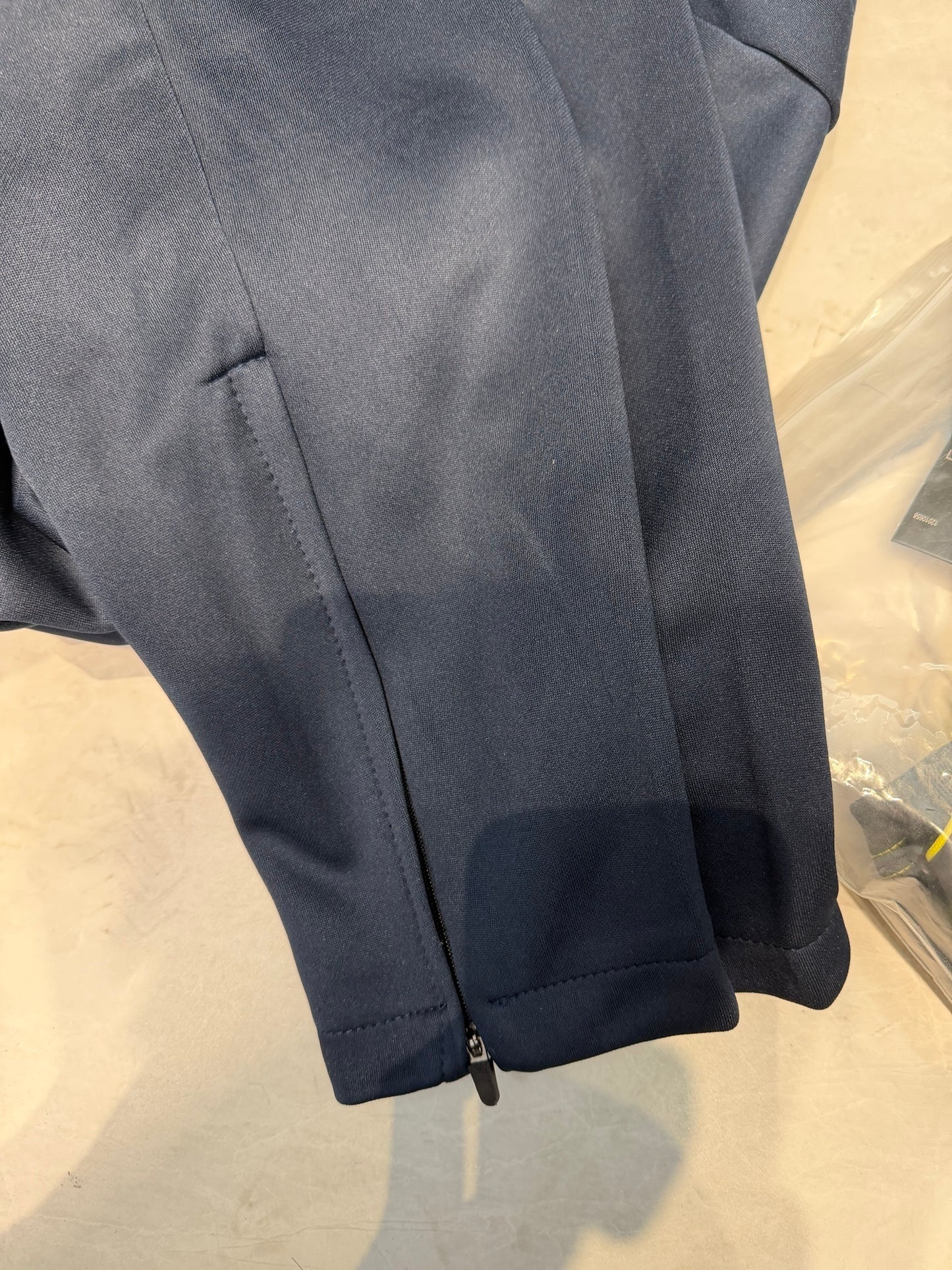 Chandal Barcelona 25/26 azul oscuro con rosa
