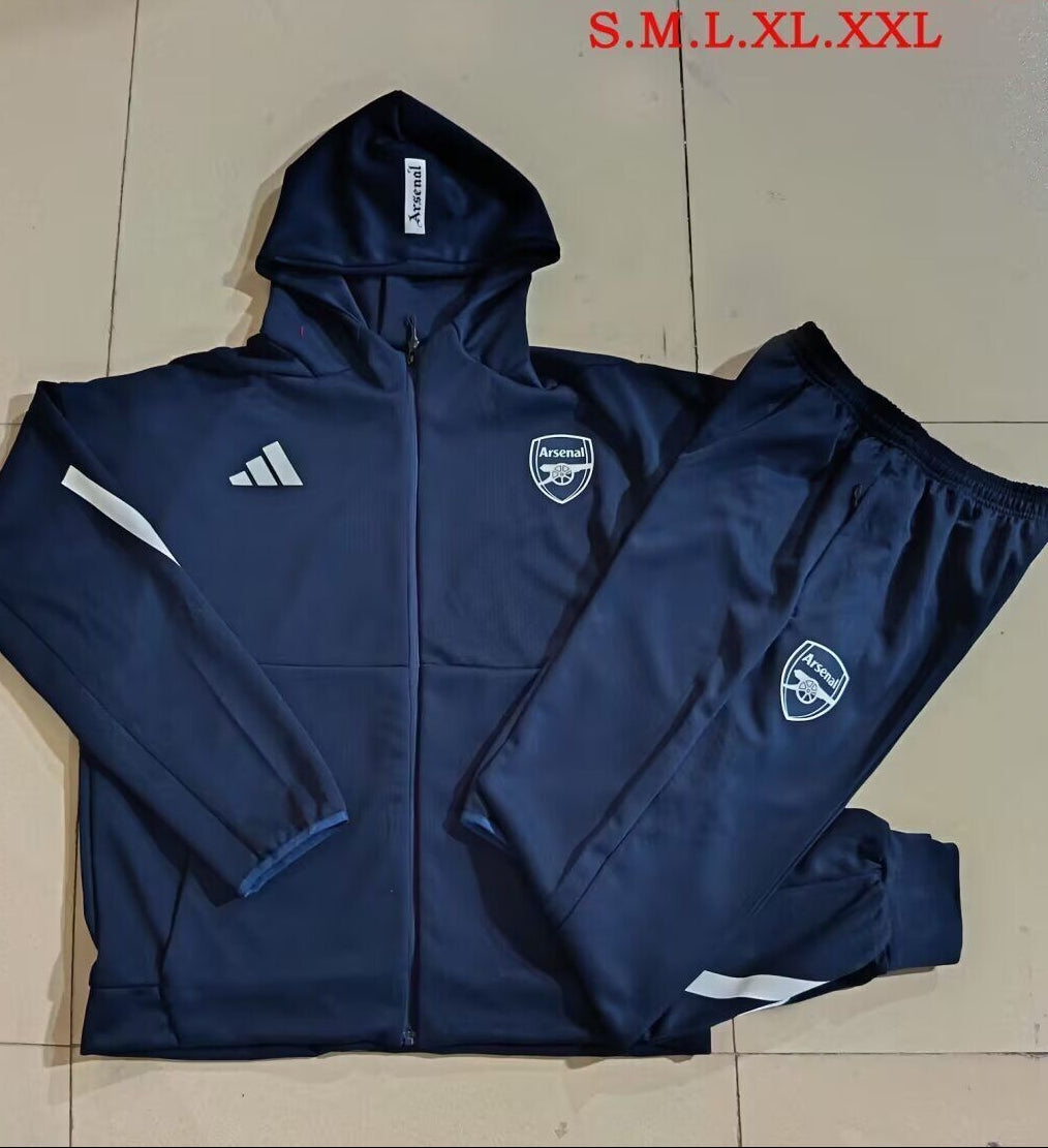 Chandal con gorro Arsenal 25/26 (solo tallas S-2XL)