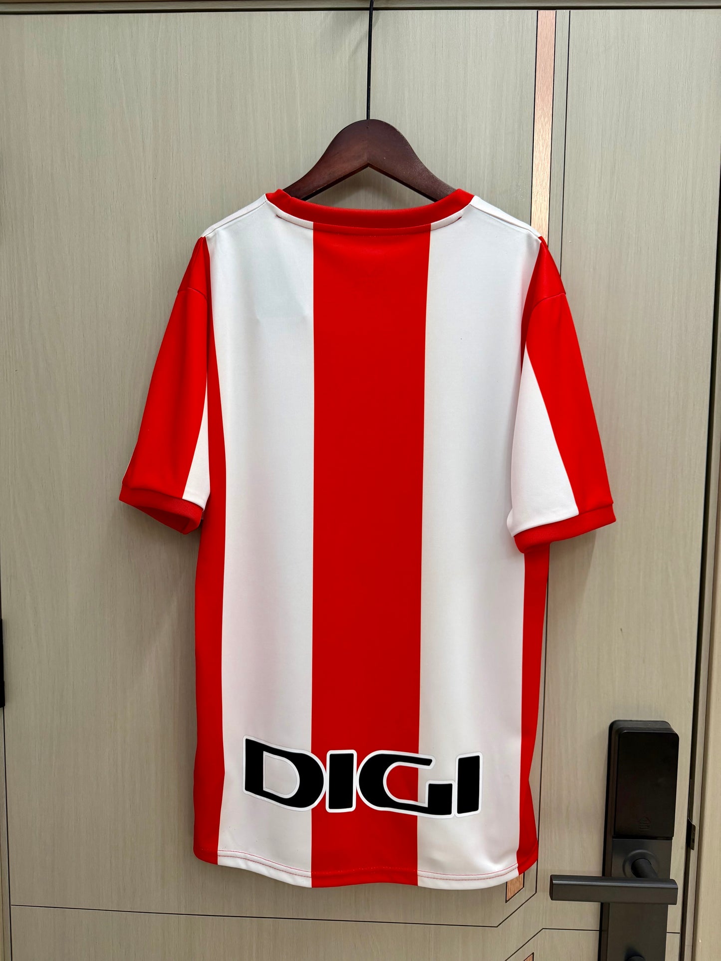 Camiseta Athletic Bilbao 25/26 modelo retro (solo tallas S-4XL)