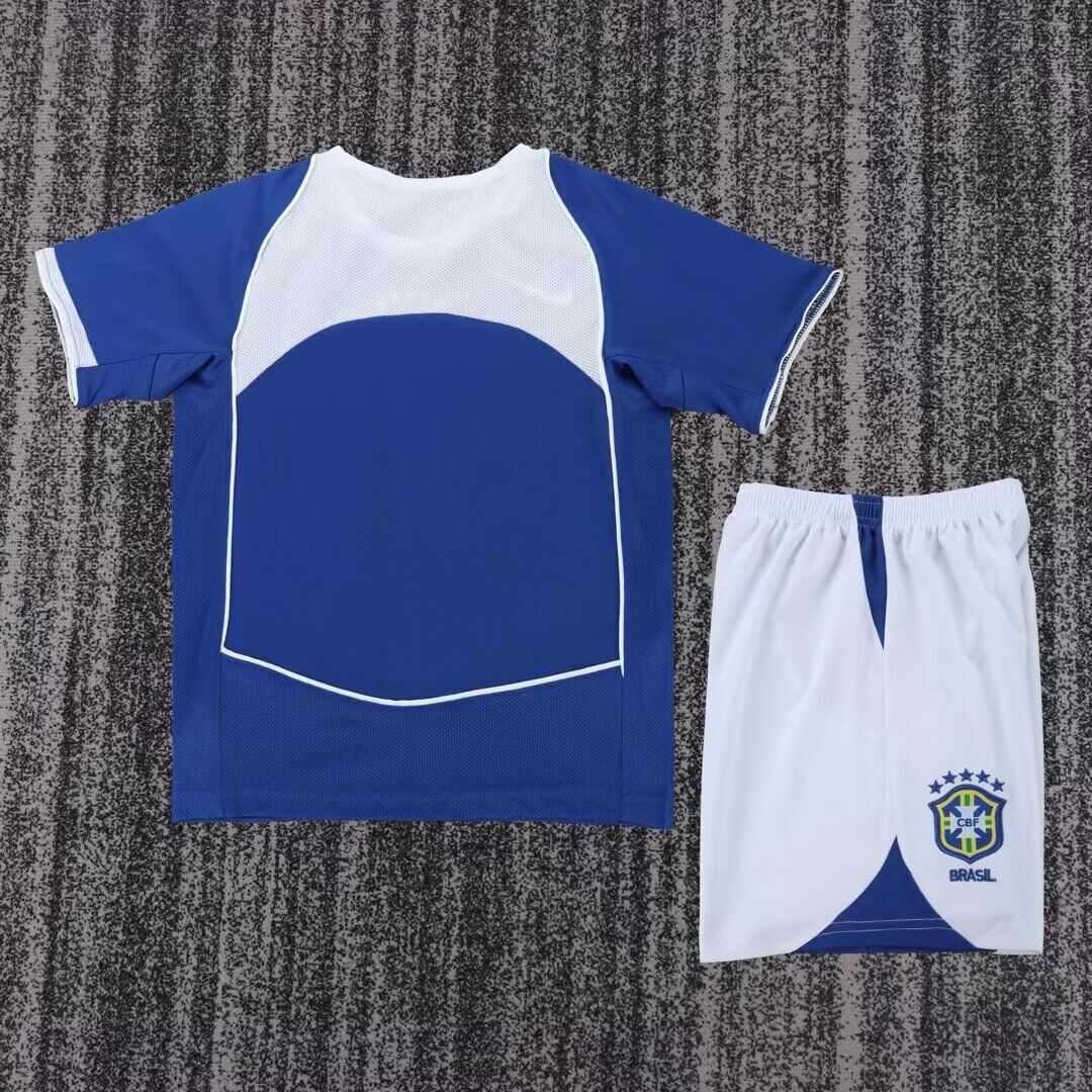 Equipacion Brasil Visitante  2004 (solo talla niños)