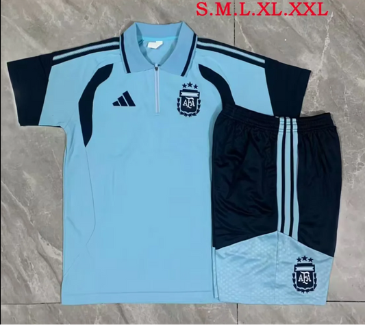 Conjunto de entrenamiento Argentina 2026 polo azul cielo (tallas S-XXL)