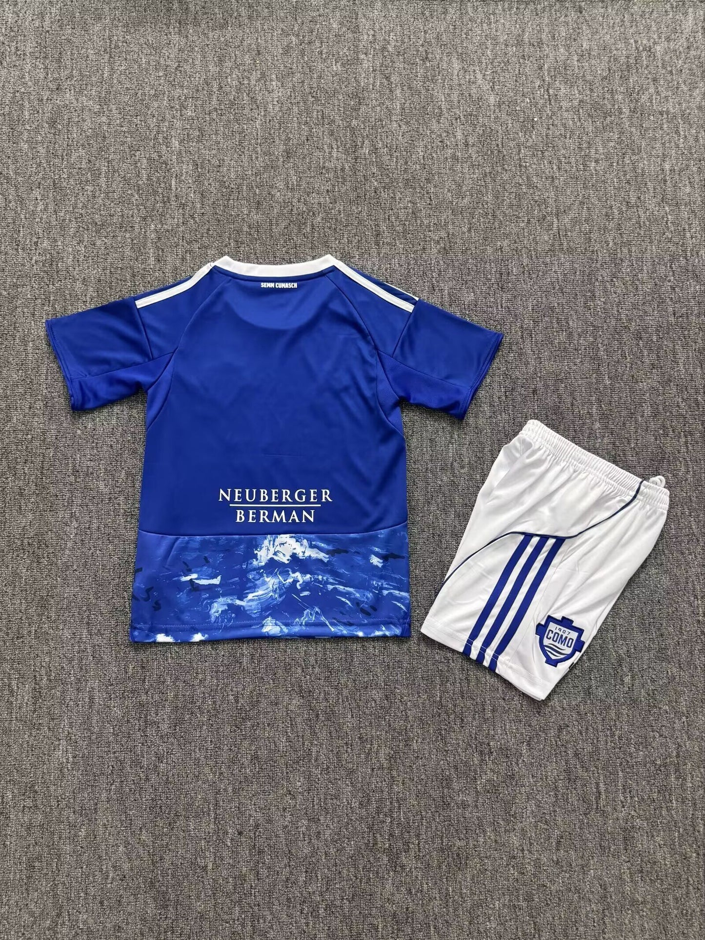 Equipacion Como 25/26 Local