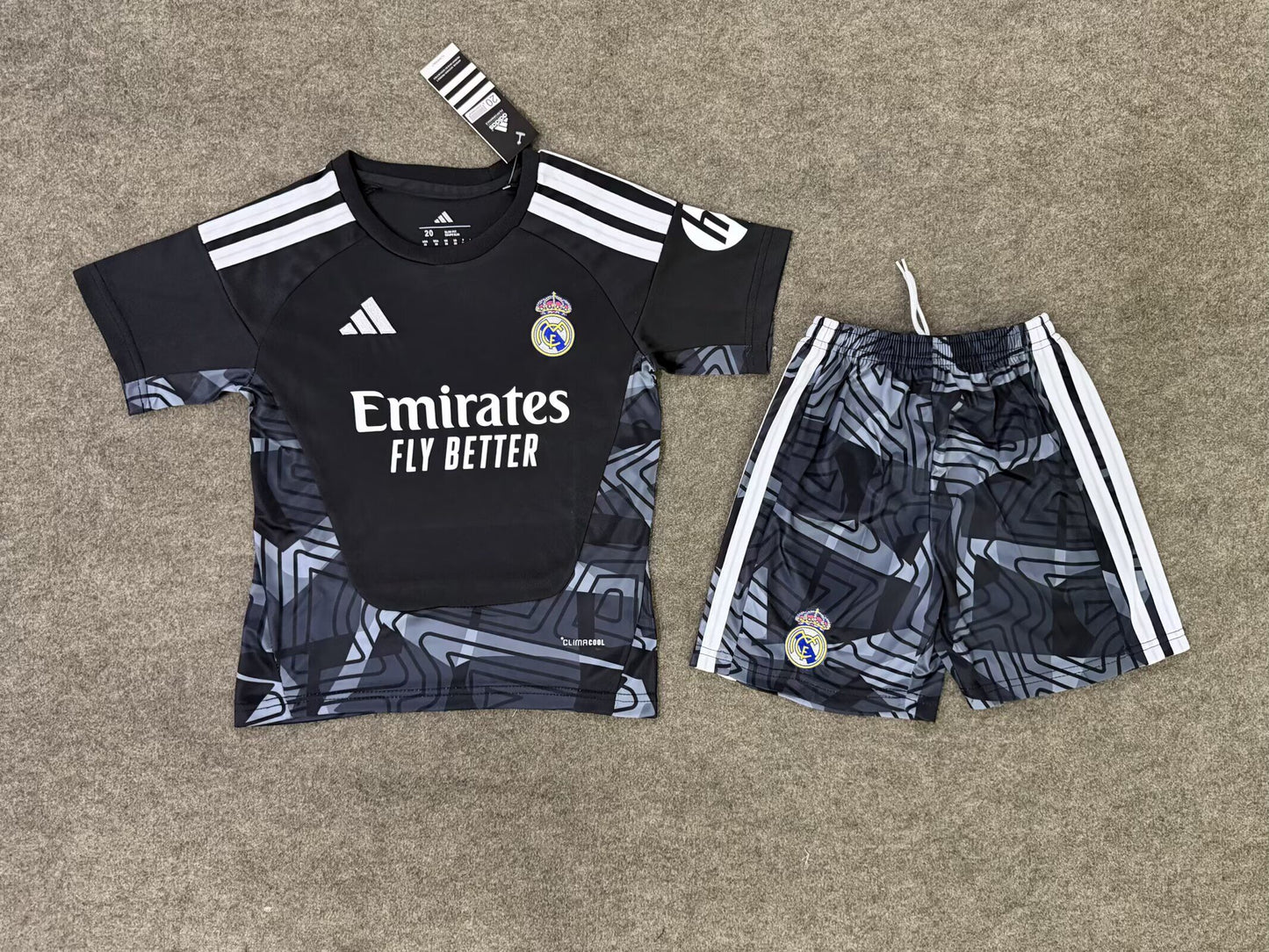 Equipacion Real Madrid portero 26/27