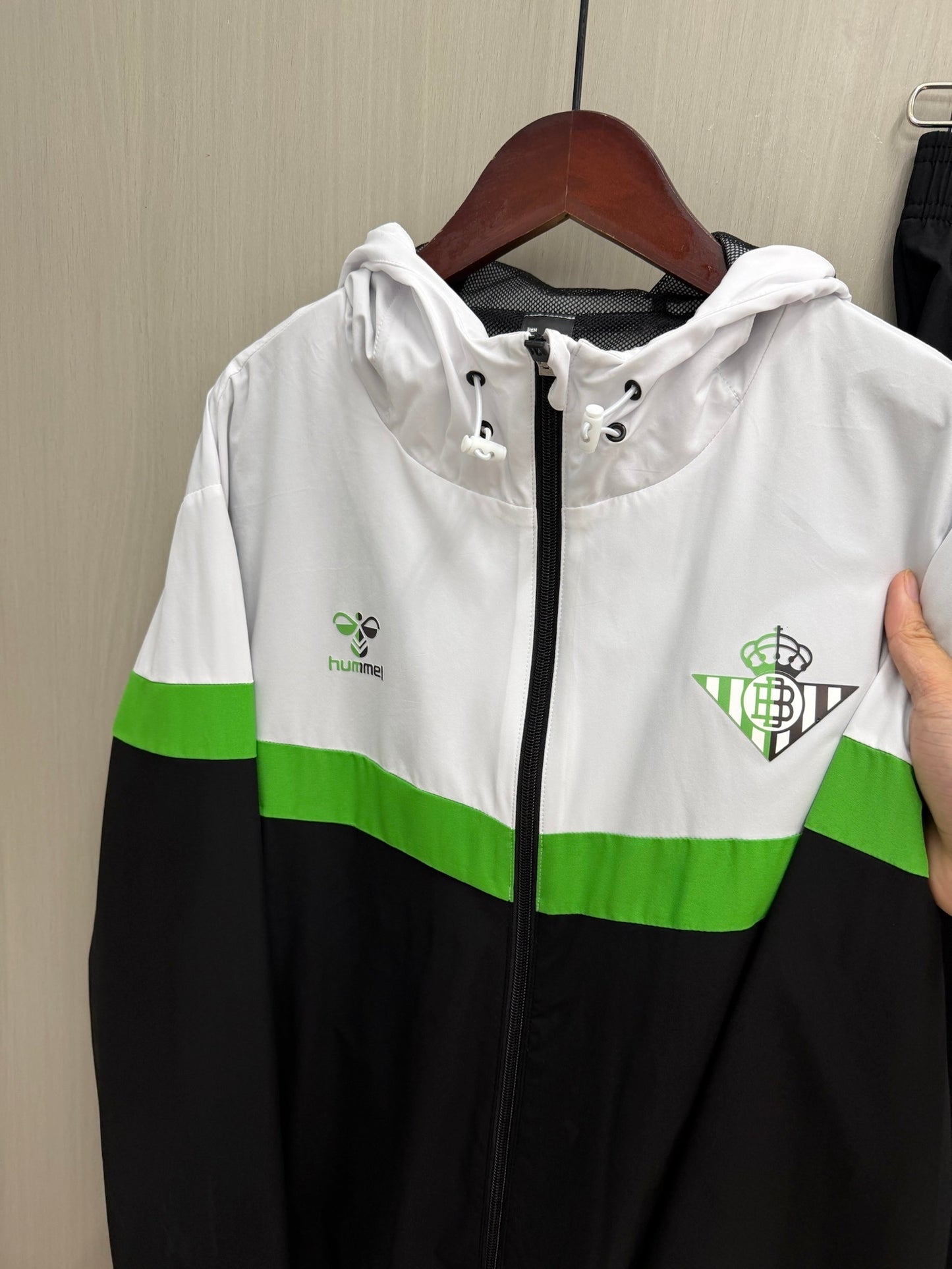 Chandal Cortavientos Betis 25/26 (solo tallas S-2XL)