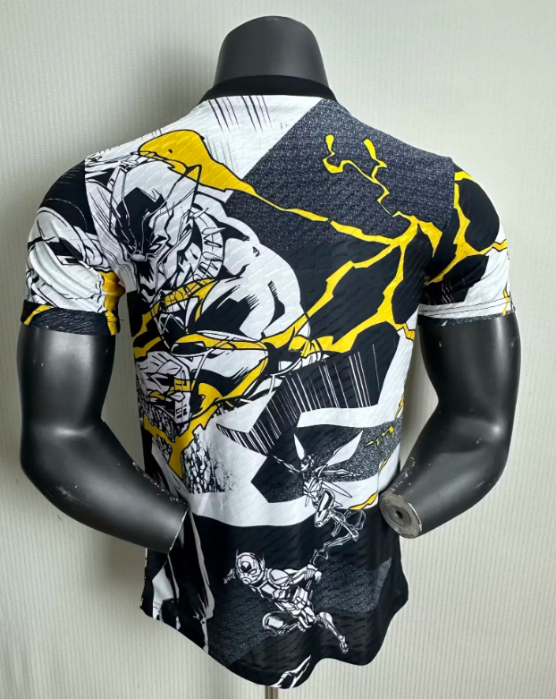 Camiseta Real Madrid especial Marvel