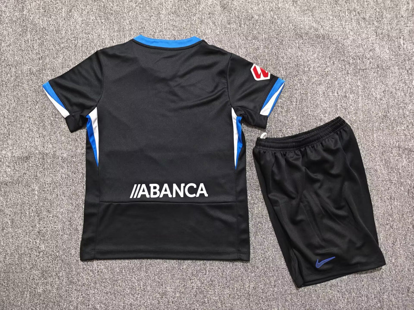 Equipacion Deportivo de la coruña 26/27 Visitante