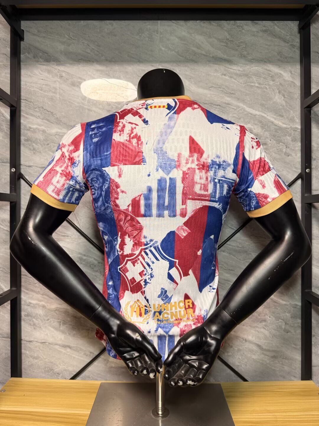 Camiseta Barcelona versión para jugador de tres estrellas (solo tallas S-XXL)