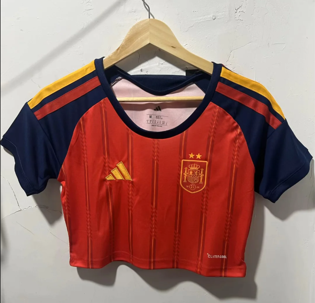 Crop España dos estrellas Mundial 2026 (tallas S-2XL)