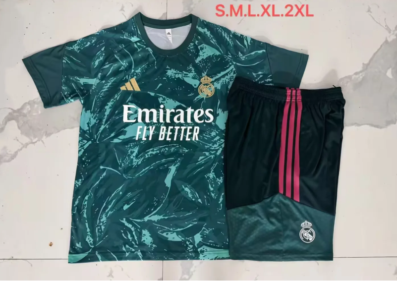 Conjunto de entrenamiento Real Madrid verde 26/27 (tallas S-XXL)