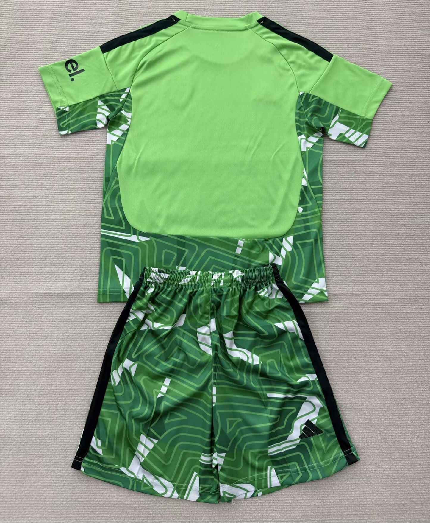 Equipacion de portero Arsenal 26/27 verde