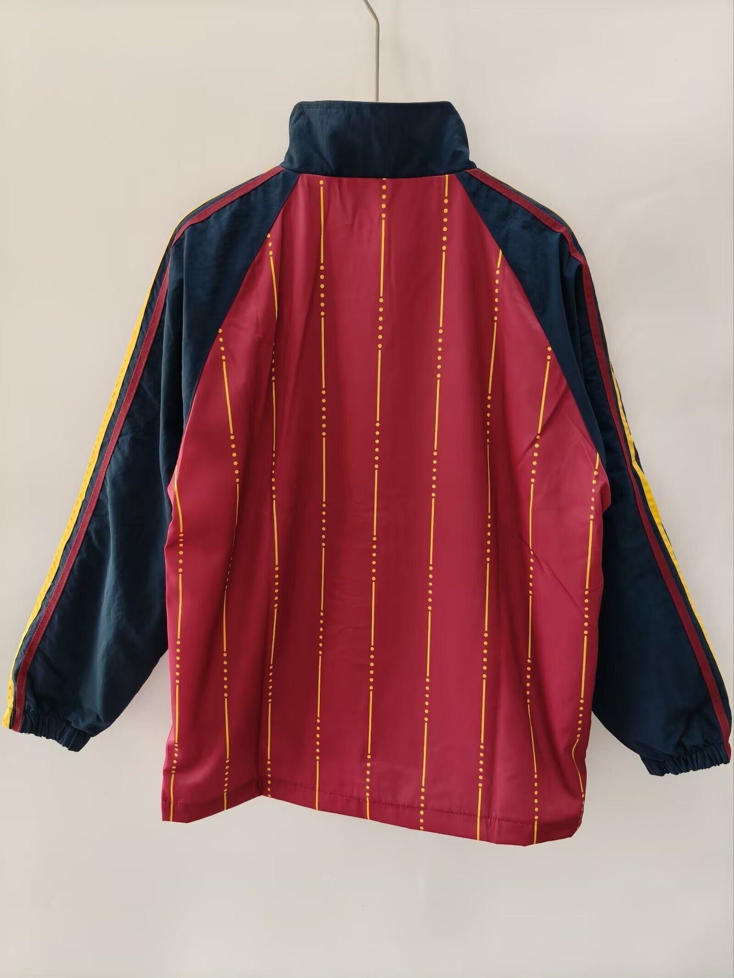 Chandal cortavientos España 2026 (solo tallas S-XXL)