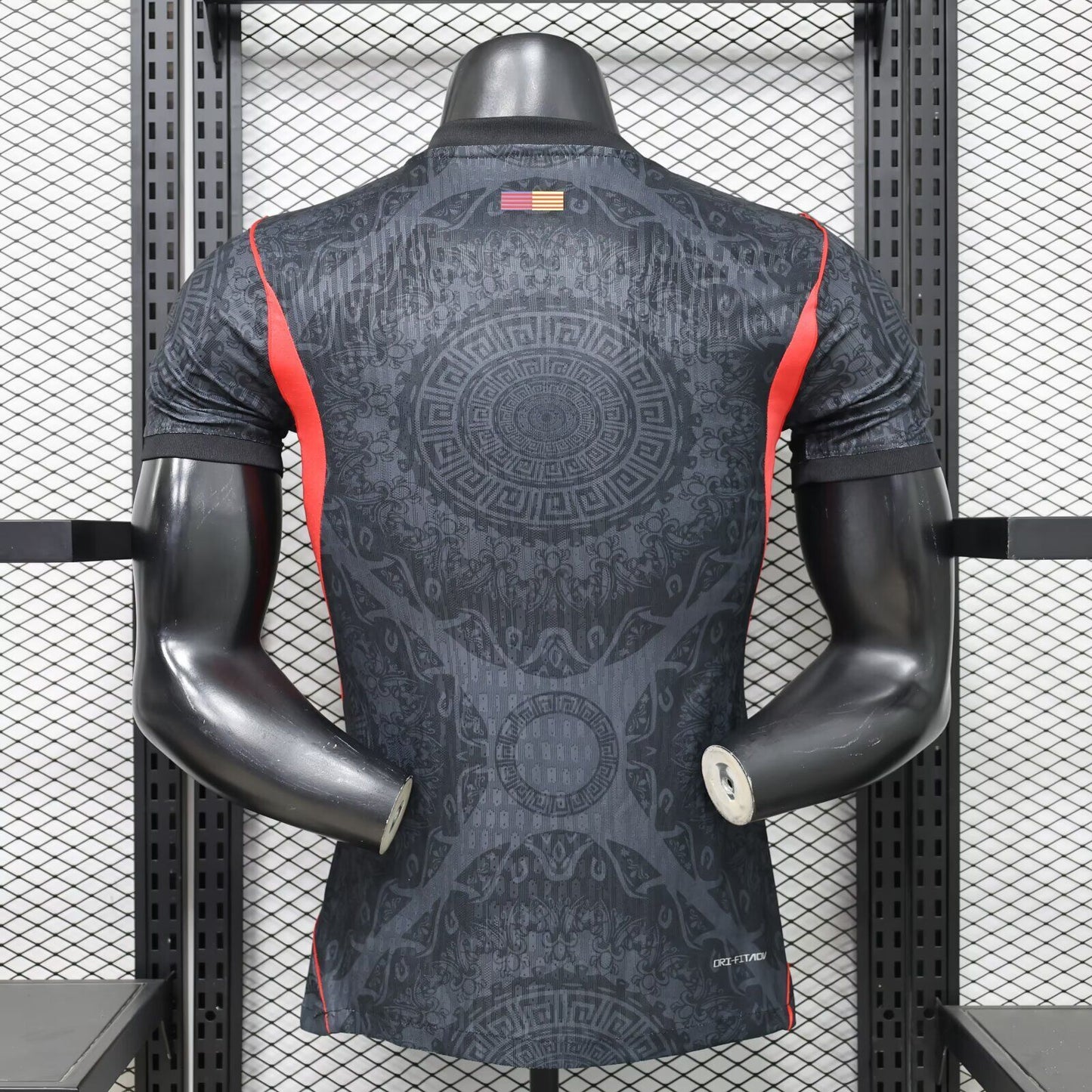 Camiseta Barcelona 26/27 negro con rojo versión jugador (tallas S-XXL)