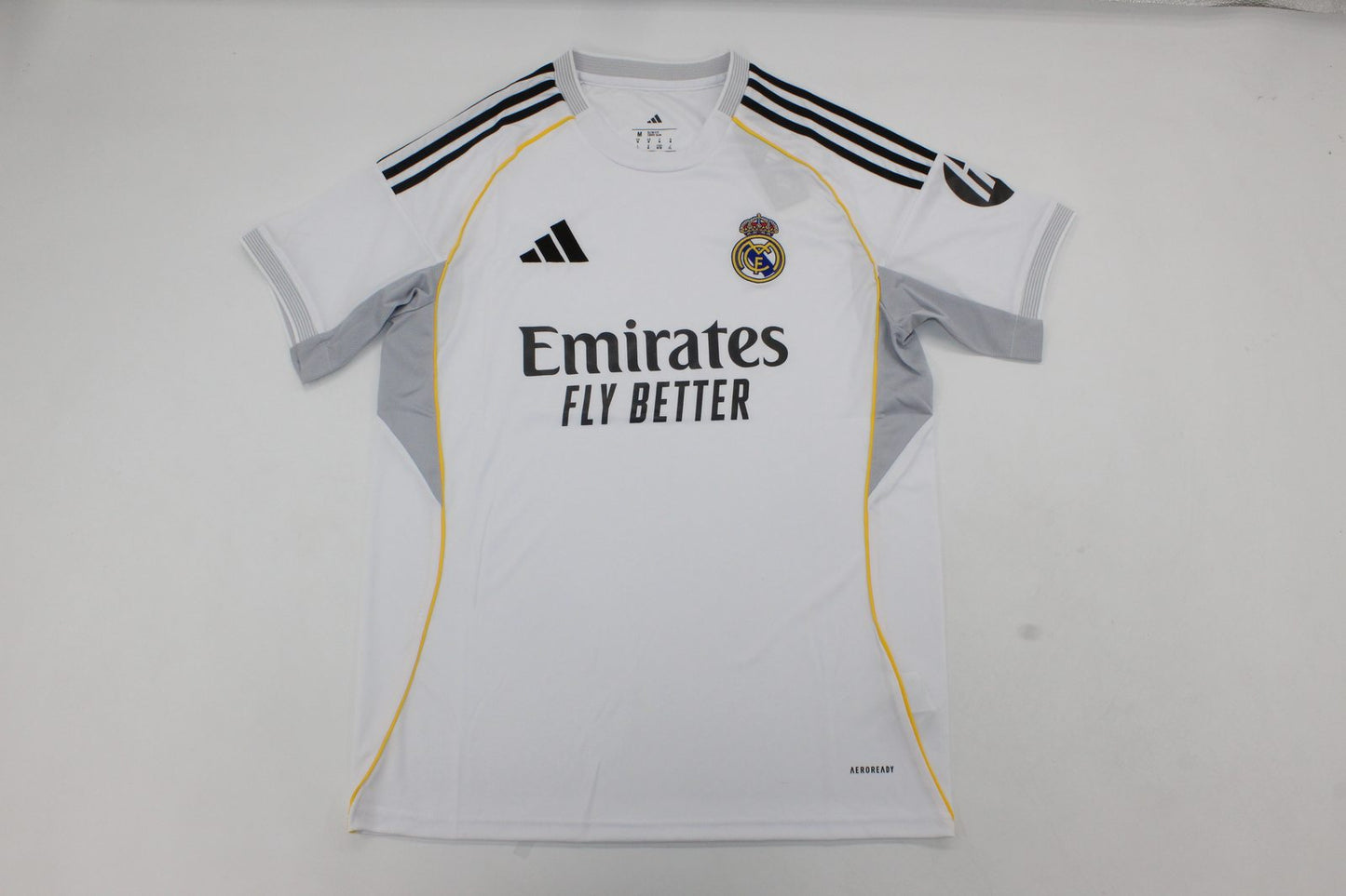 Camiseta Real Madrid 25/26 Local (Tallas S-4XL)