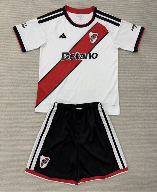 Equipacion River Plate 26-27 Local