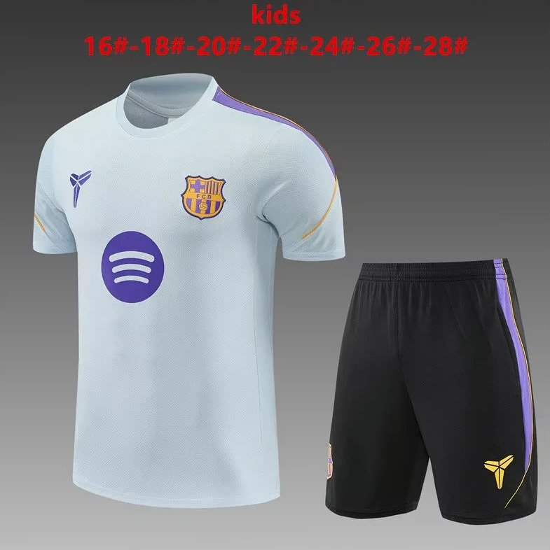 Conjunto Barcelona 26/27 gris (tallas adultos y niños)