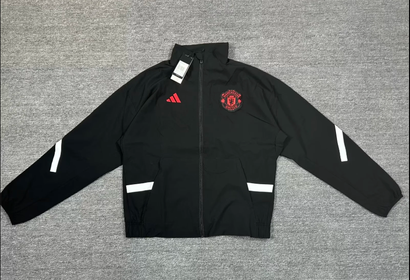 Chaqueta cortavientos Manchester United (solo tallas S-2XL)