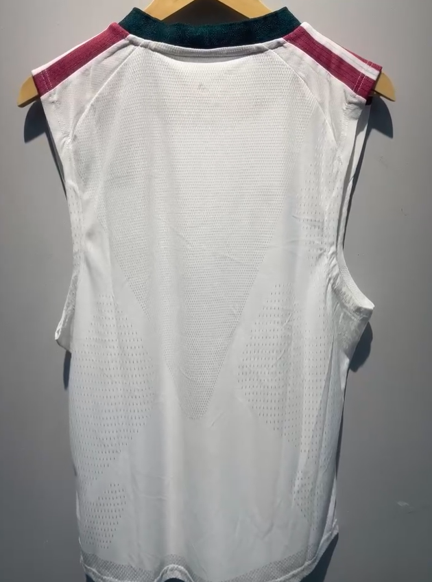 Camiseta sin mangas Real Madrid 26/27 Local version jugador (tallas S-XXL)