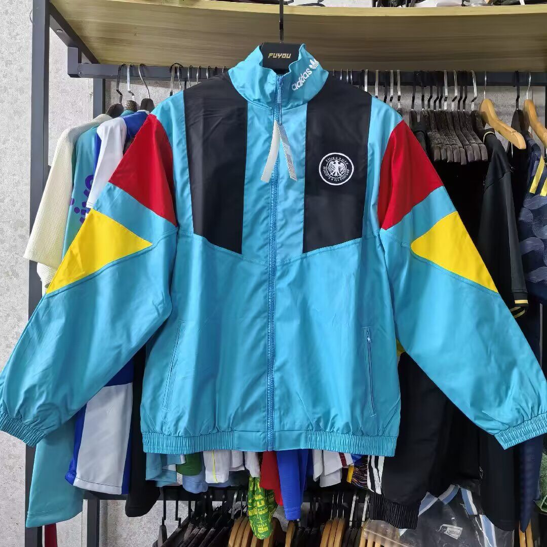 Chaqueta cortavientos Alemania 2026 azul claro (tallas S-XXL)