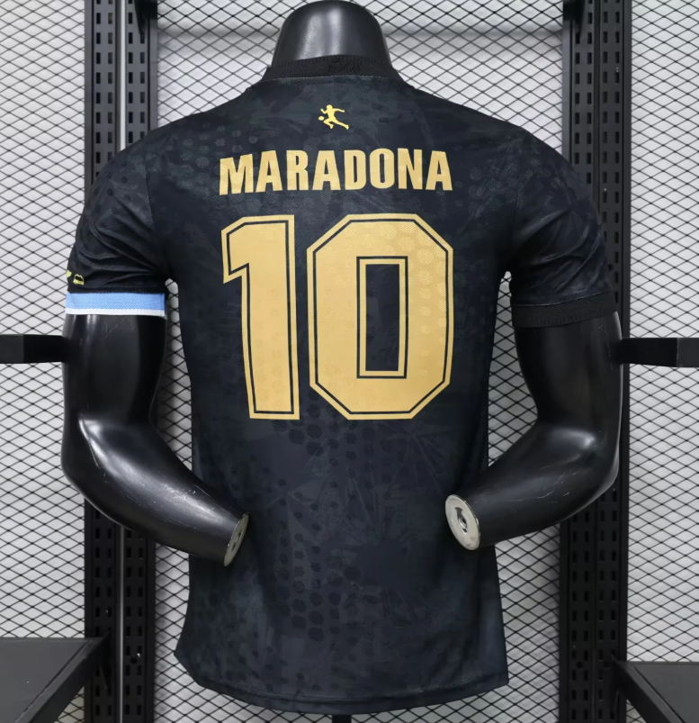 Camiseta Argentina 26 negro versión Maradona versión jugador (solo tallas S-XXL)