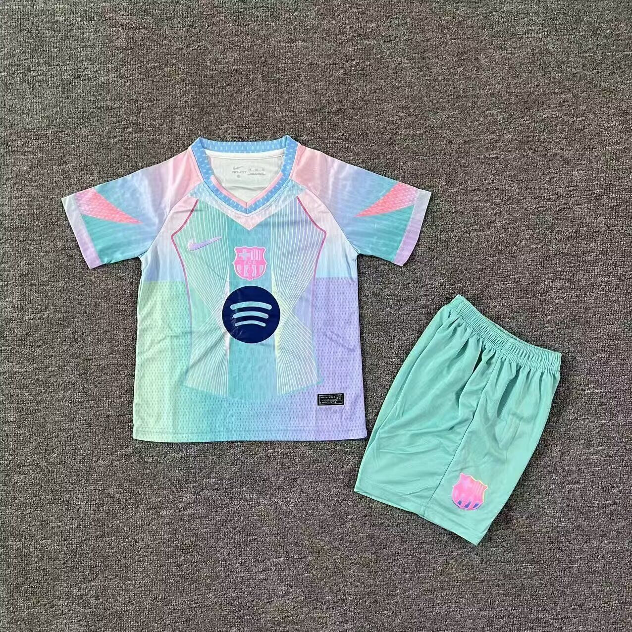 Equipacion Barcelona especial