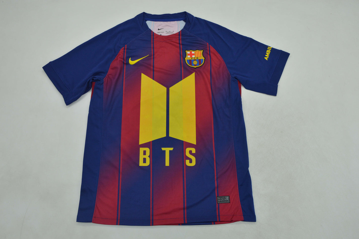 Camiseta Barcelona especial X JIMIN