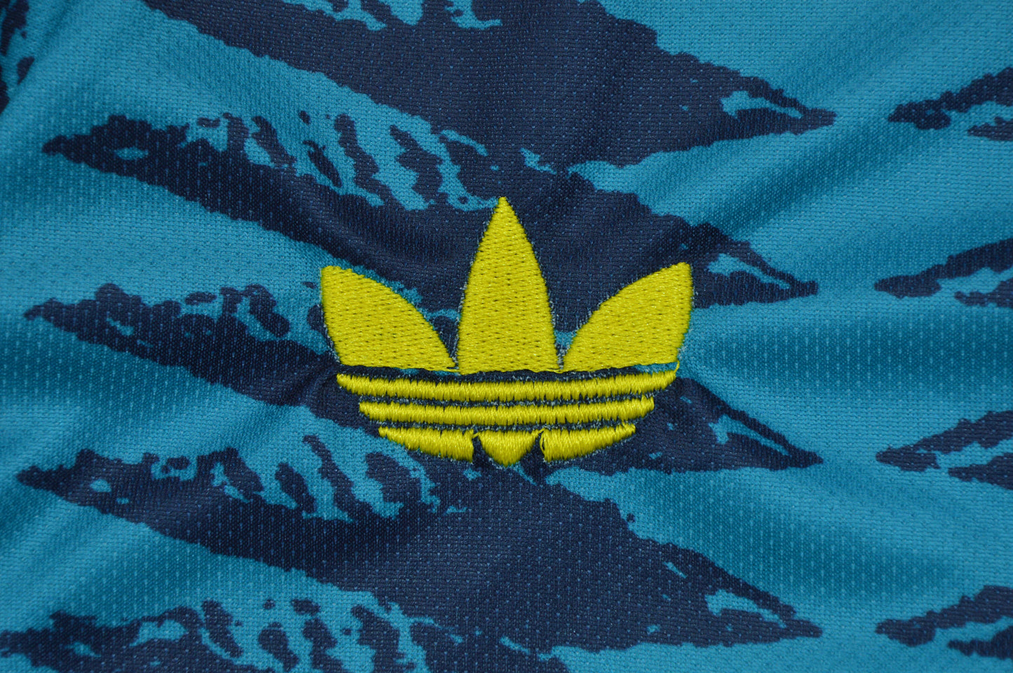 Equipacion Colombia Mundial 2026 visitante