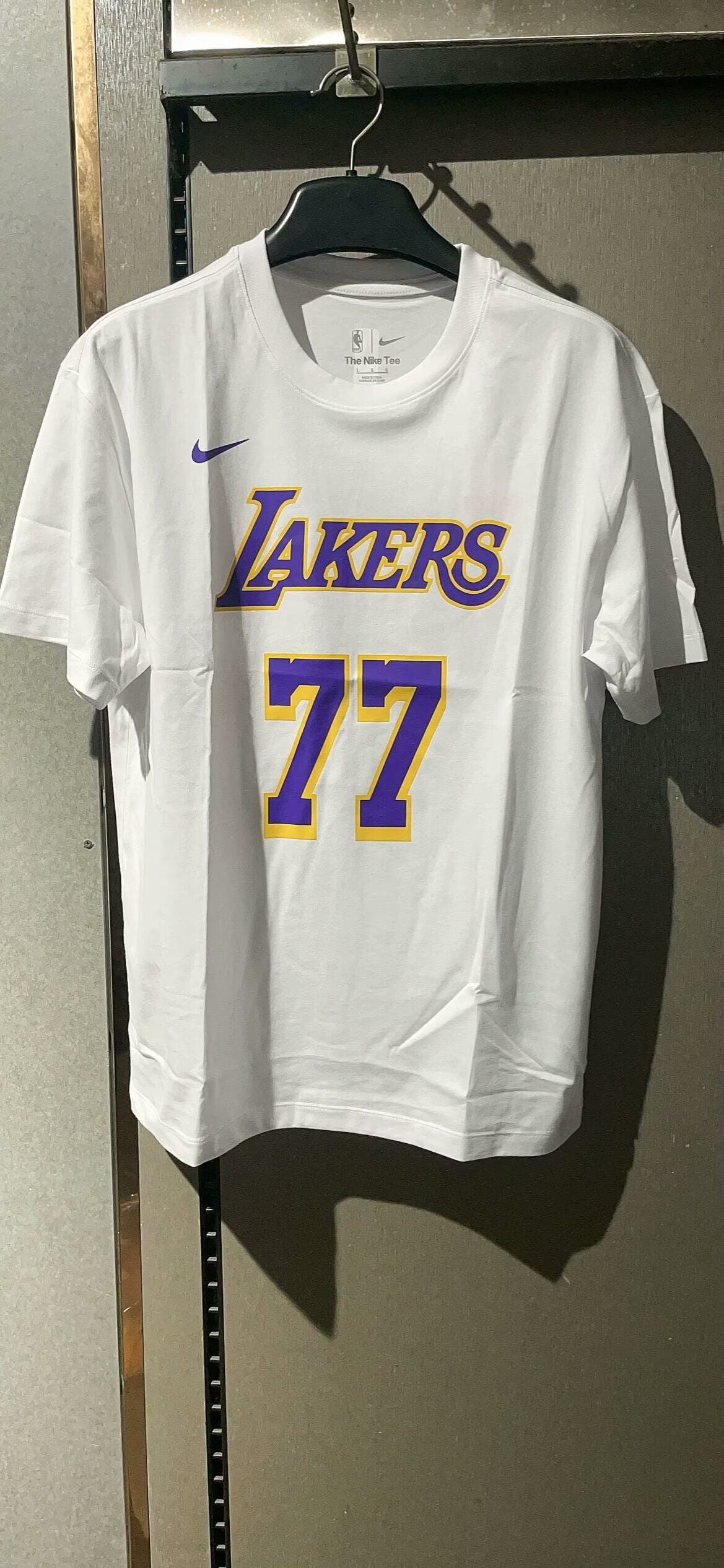 Camiseta de algondo Lakers Doncic