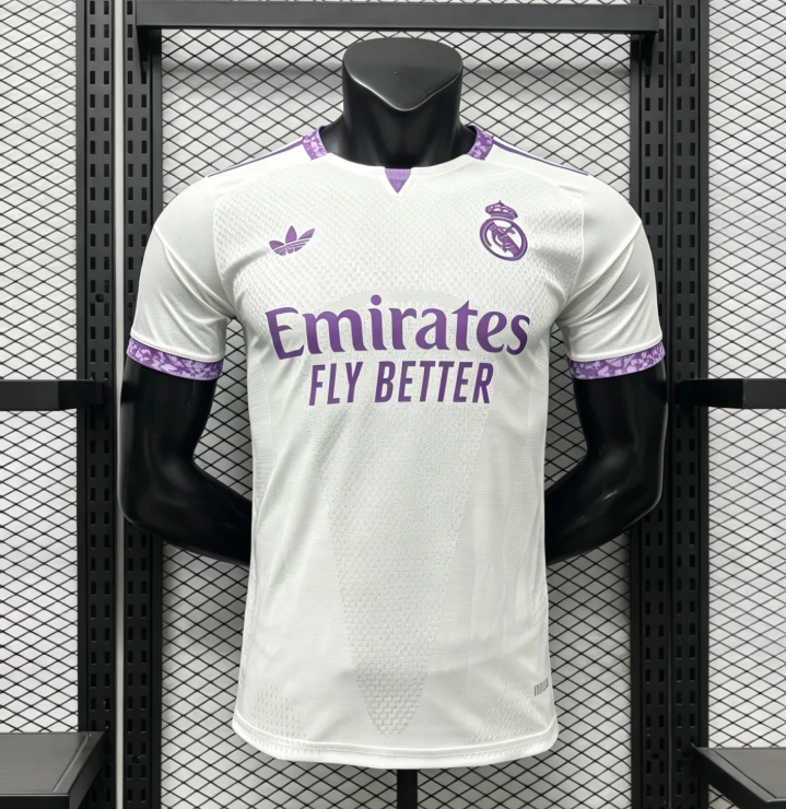 Camiseta Real Madrid 26/27 blanco con morado versión jugador (tallas S-XXL)