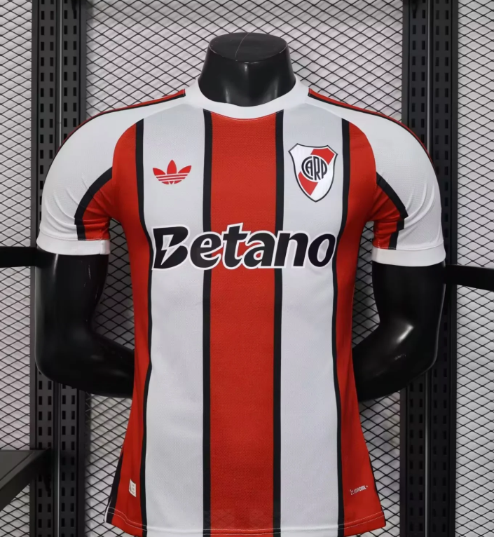Camiseta River Plate 26/27 versión jugador local (S-3XL)