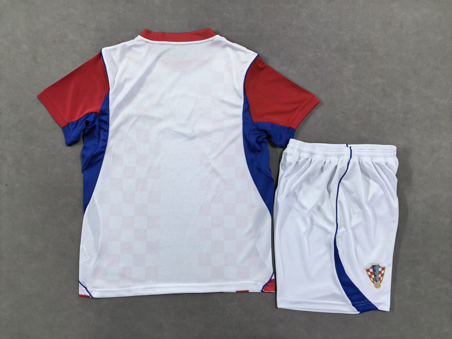 Equipacion Croacia Mundial 2026 local