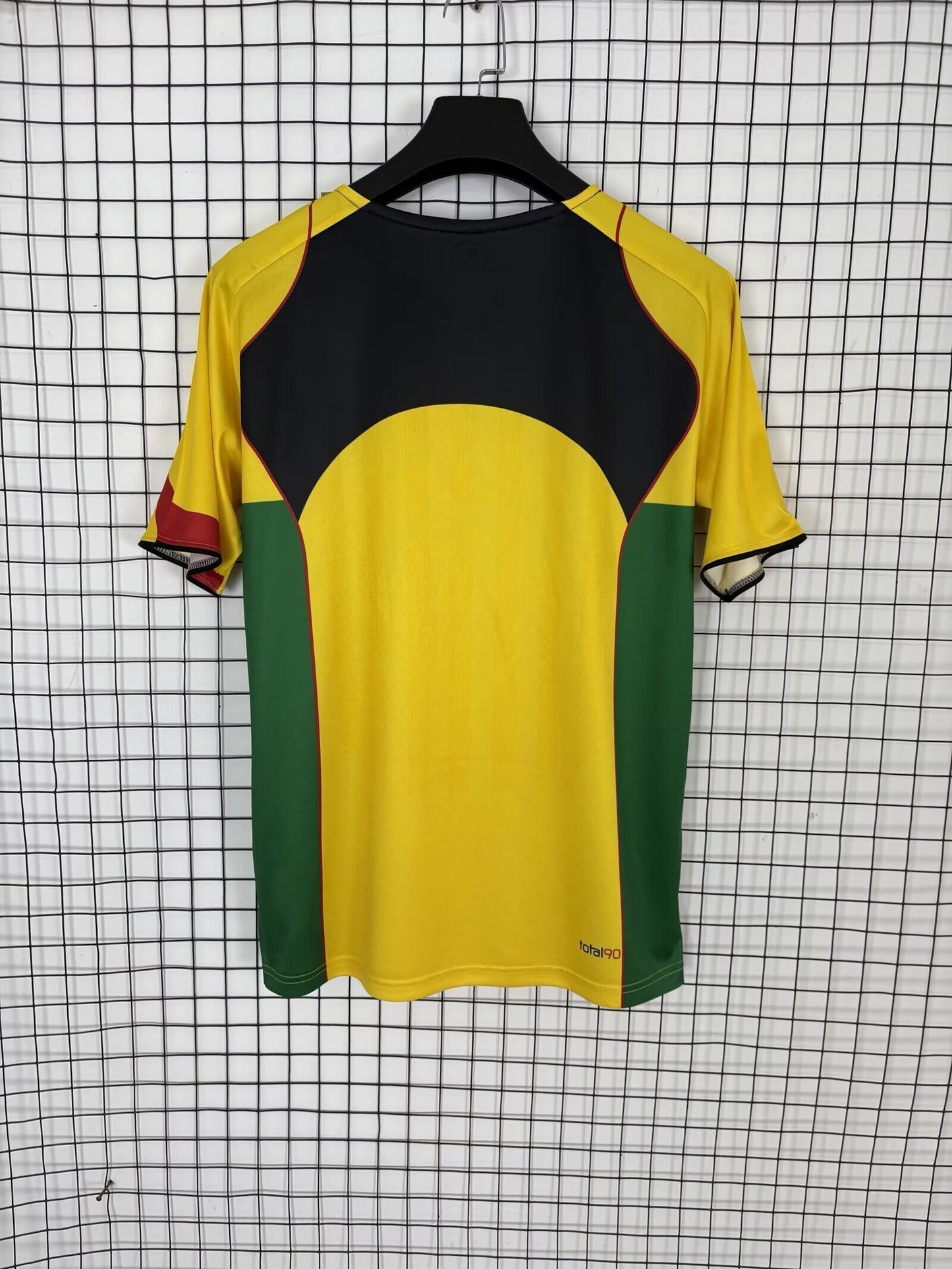 Camiseta Nike 90 Amarrilla