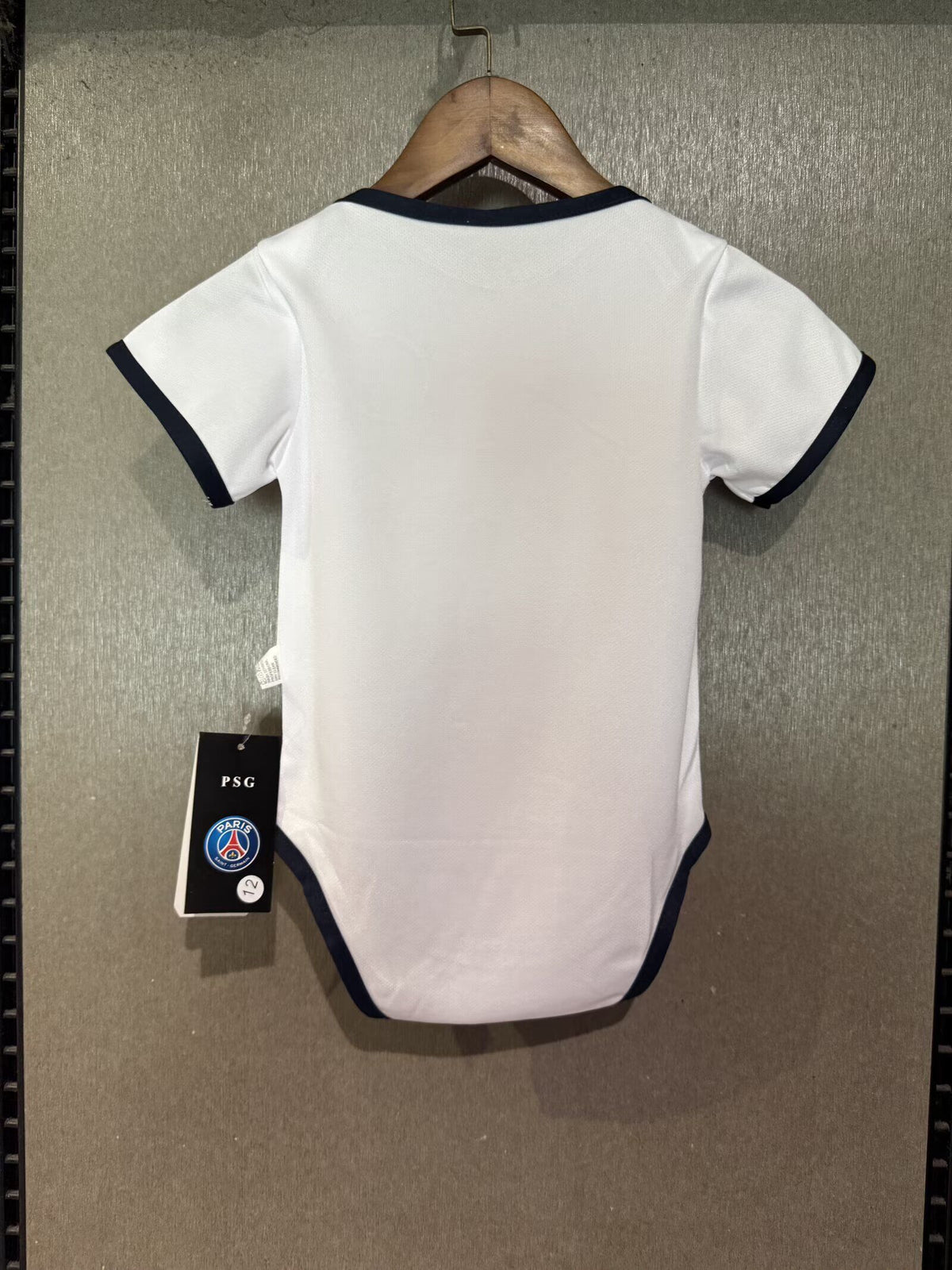 Body PSG paris 26-27 Visitante lleva logo nike (6 - 12 meses y 1-2 años)