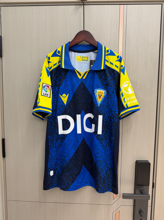 Camiseta Cadiz modelo retro jornada 31 (tallas S-4XL)
