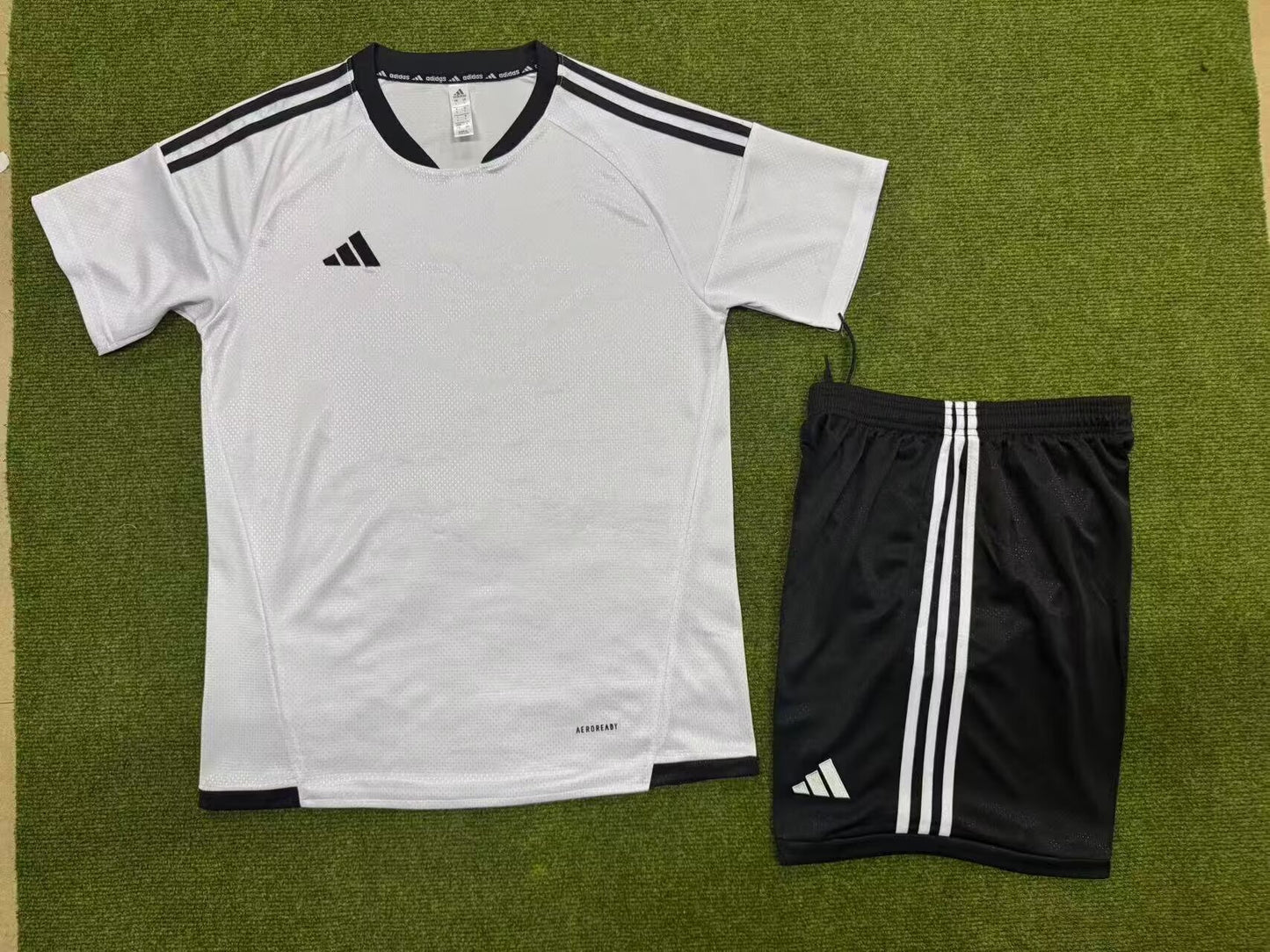 Equipacion Adidas BYA707 (Solo tallas S-2XL)