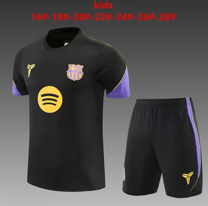 Conjunto Barcelona 26/27 negro con morado (tallas adultos y niños)