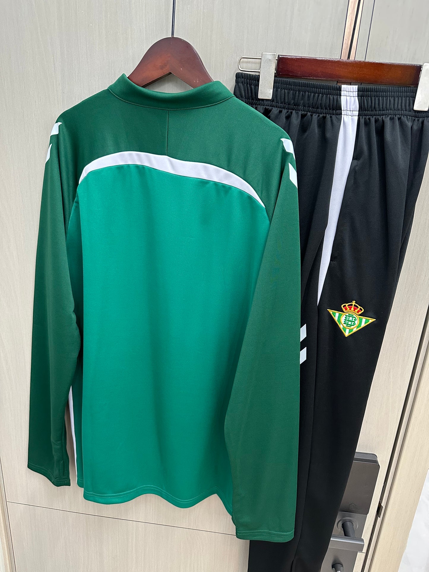 Chandal Betis 25/26 (talla adulto y niño)