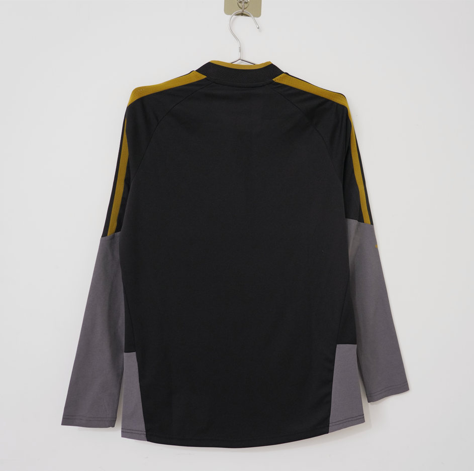 Sueter Juventus 26-27 negro con gris versión jugador (tallas S-XXL)