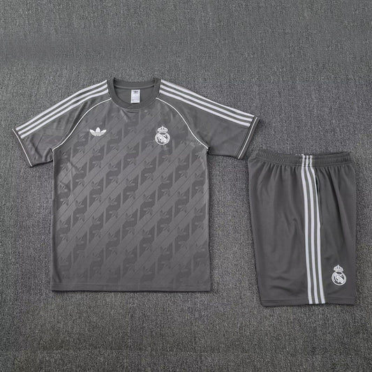 Conjunto Entrenamiento Real Madrid 25/26 Gris (solo tallas S-2XL)