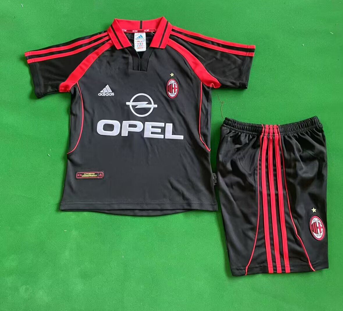Equipacion Milan 2000-01