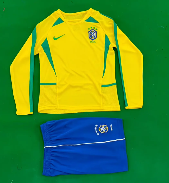 Equipacion Brasil 2002 (Solo talla niño)