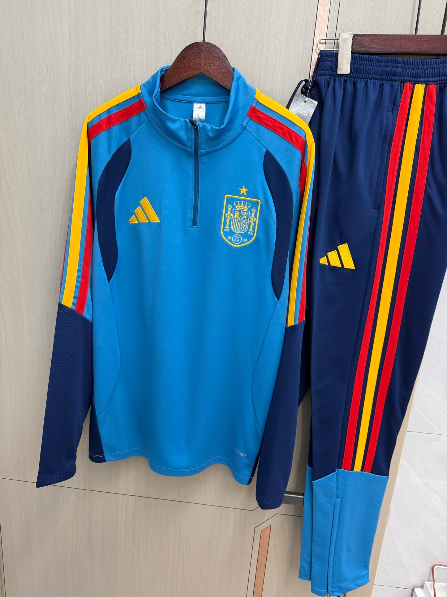 Chandal España 2026 (talla adulto y niños)