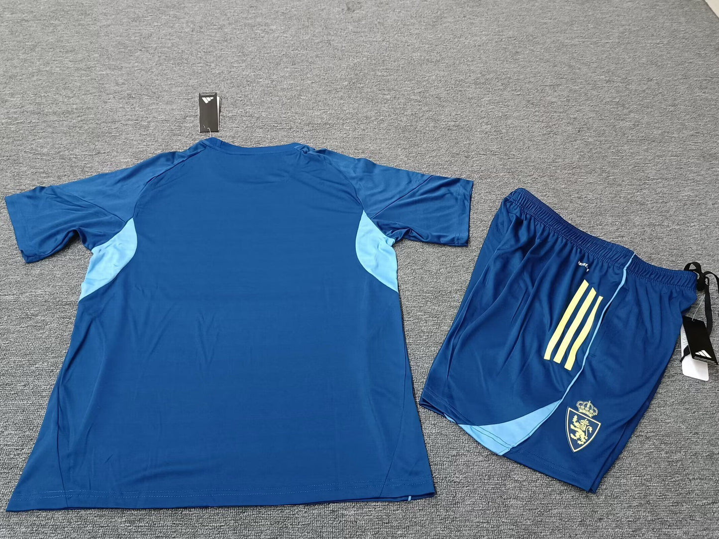 Conjunto Zaragoza (solo tallas S-2XL)