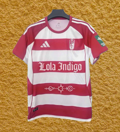 Camiseta Granada Especial Lola Indigo